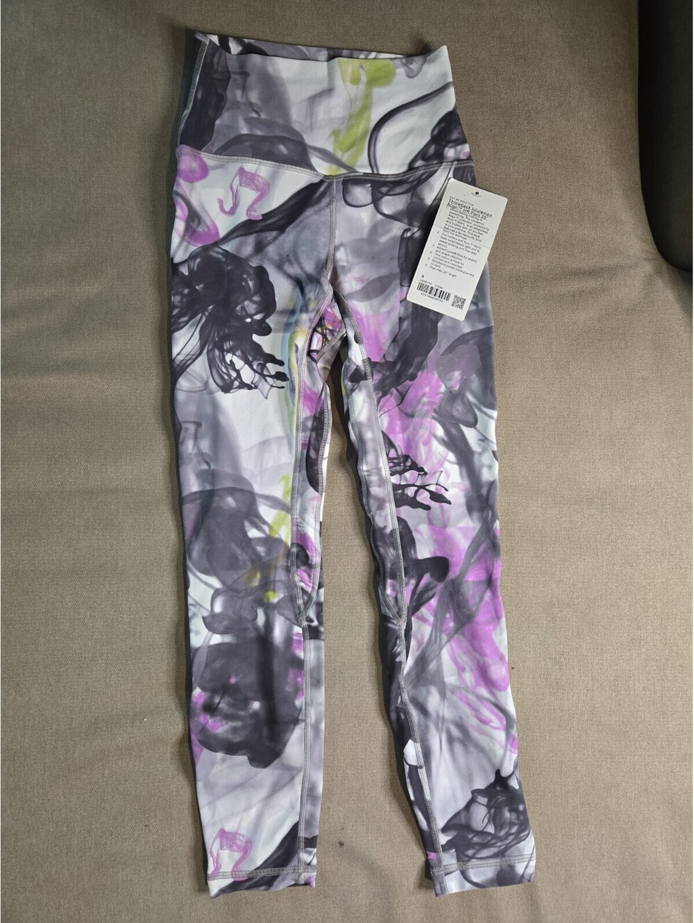 NWT Throwback lululemon Align HR Pant 25"-Size4 UTWM White Multi